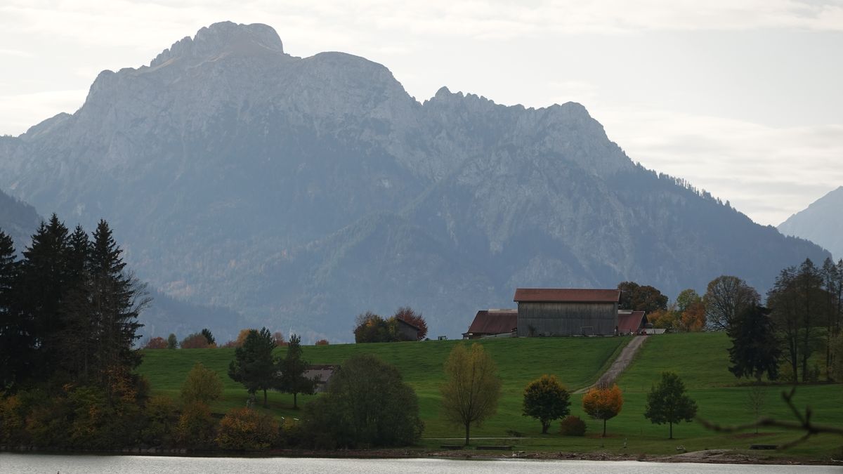 Der Säuling über dem Forggensee