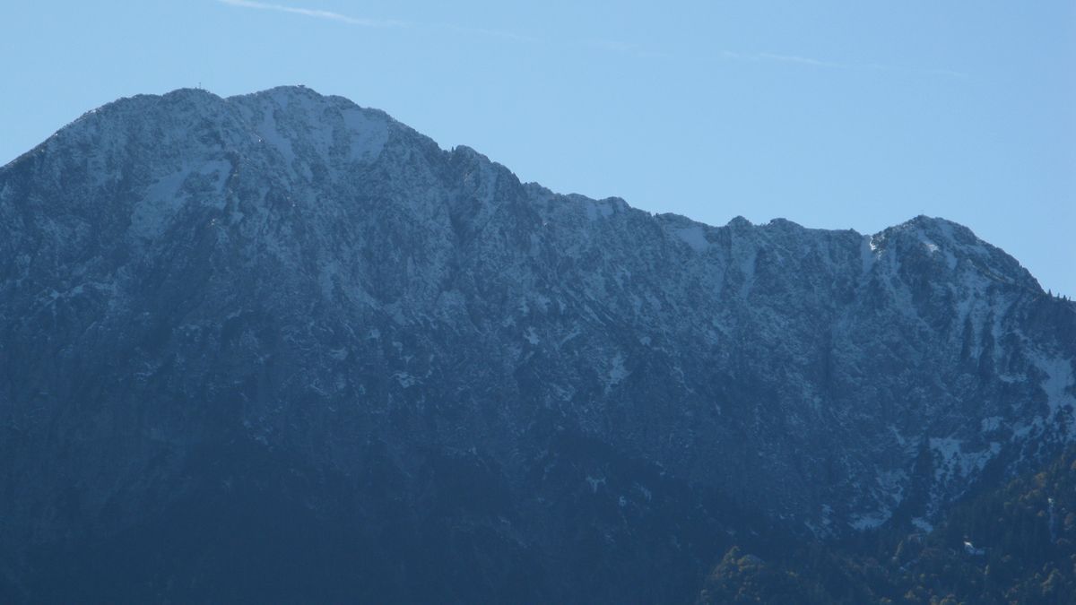 Herzogstand links, Heimgarten rechts