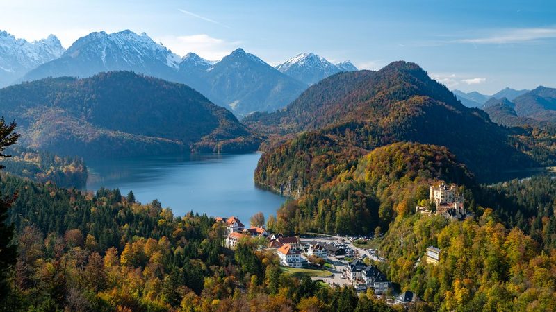 Der Alpsee mit Schloss Hohenschwangau