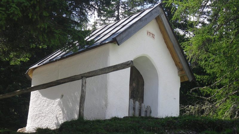 Die Kapelle bei der Kristenalm im Großkristental oberhalb von Scharnitz