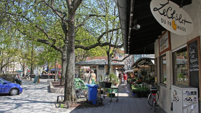 Marktstände am Elisabethmarkt in Schwabing