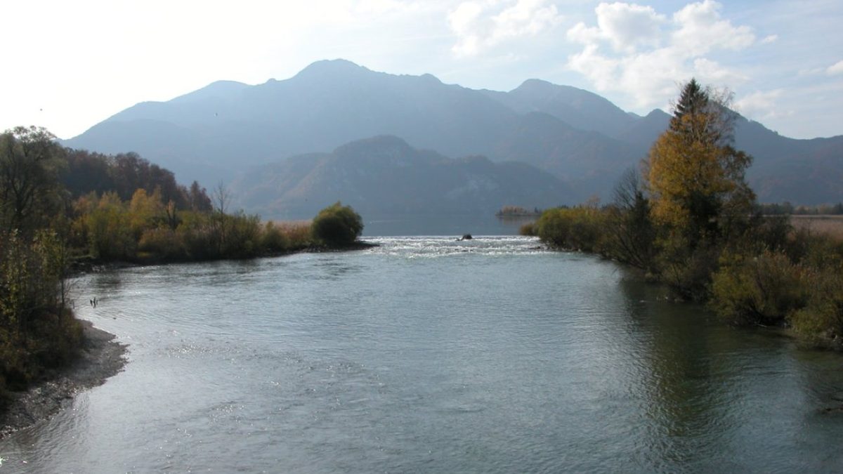 Die Loisach im Oberland — ruhiger als Isar und Ammer
