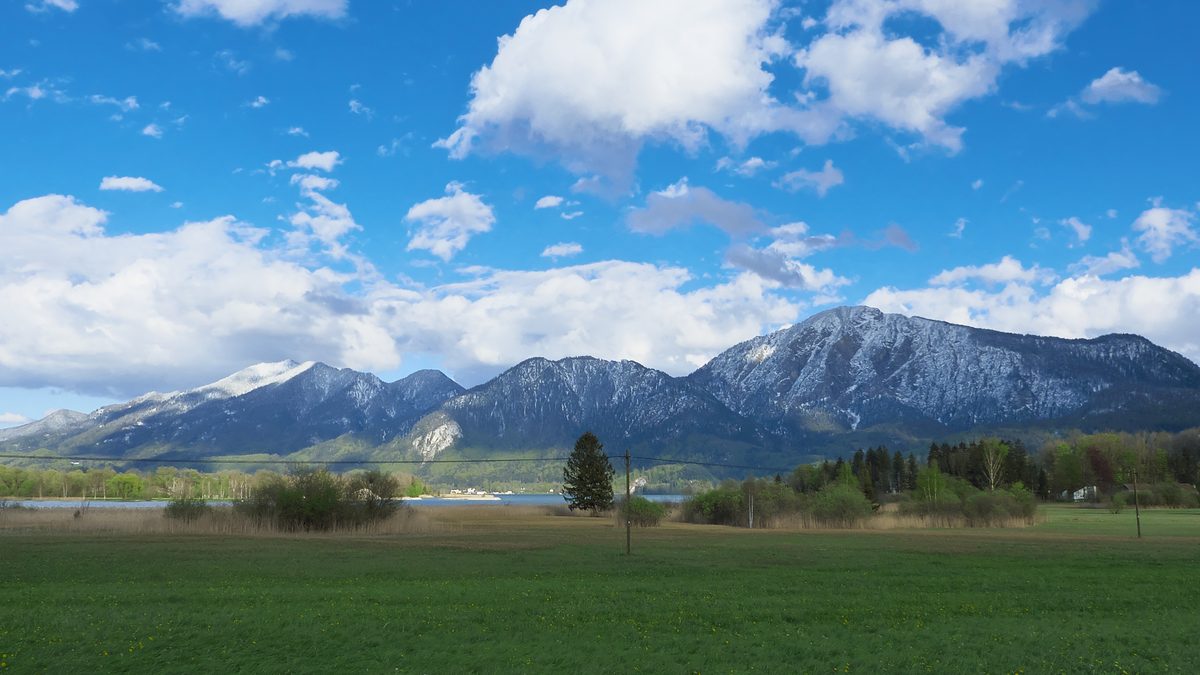Kochelsee mit Sonnenspitz und Jochberg